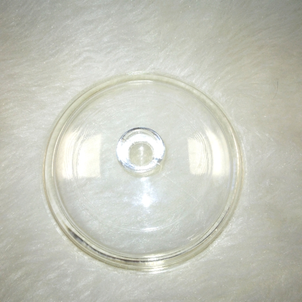 PYREX CLear round replacement Lid, small knob, P81C
